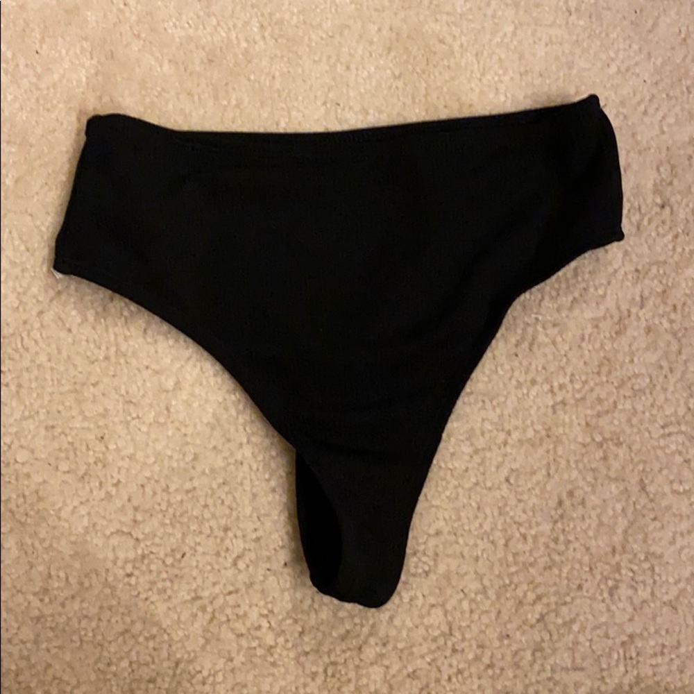 Boutine LA high waisted black bottoms